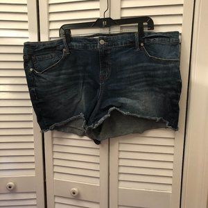 Torrid jeans shorts, raw hem, Plus size 26